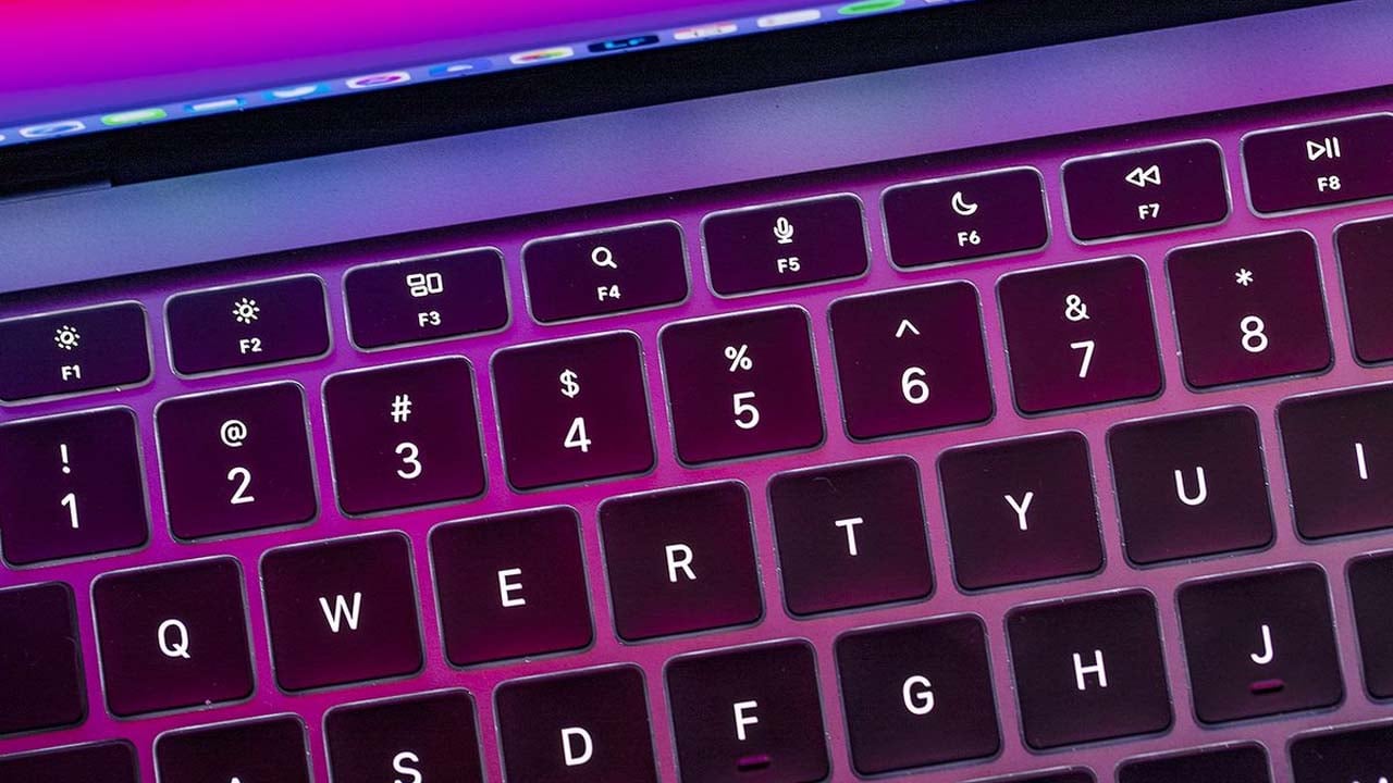 Apple, MacBook klavyeleri yüzünden 50 milyon dolar ödeyecek