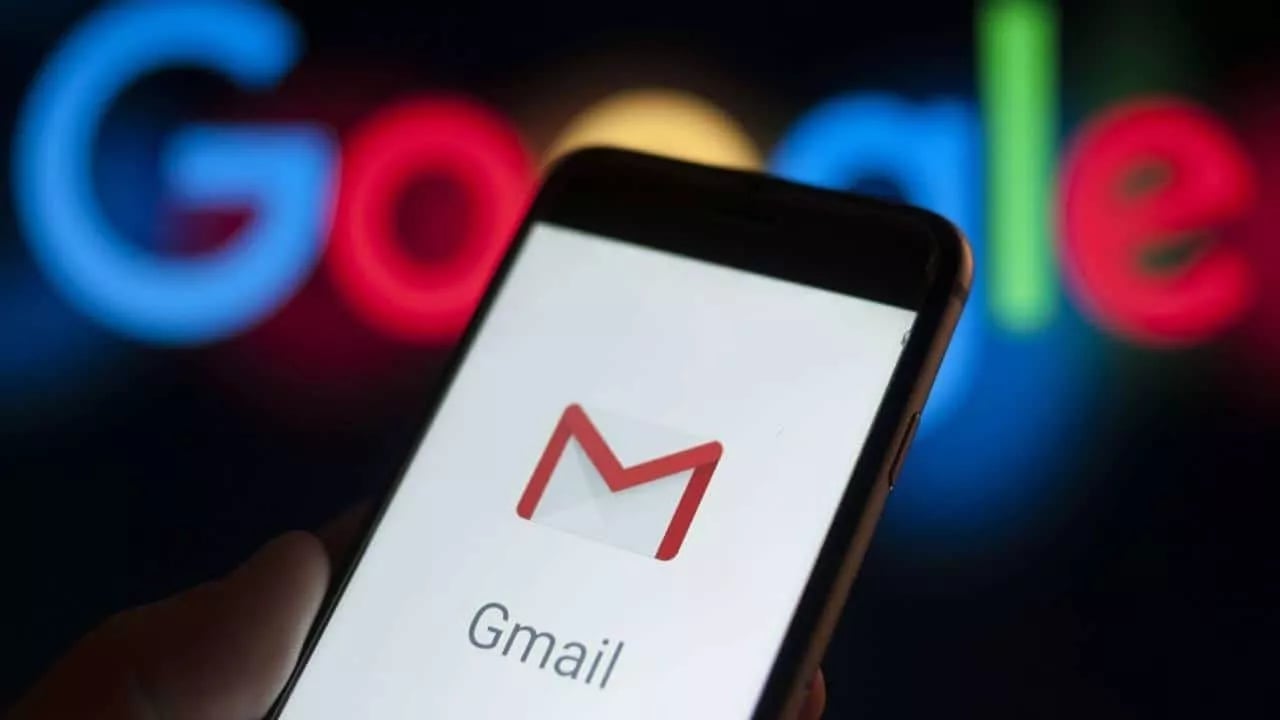 Gmail'den beklenen emoji özelliği geldi!