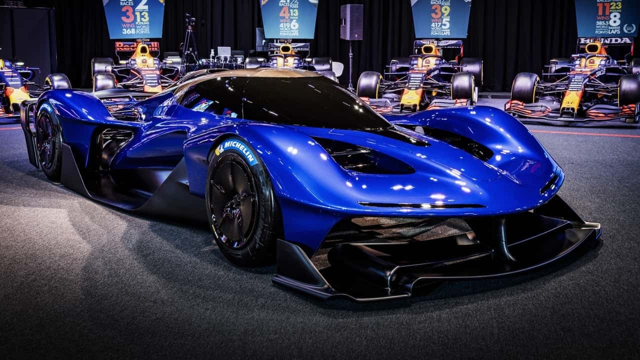 Yalnızca 50 tane üretilen Red Bull RB17 hiper otomobili tanıtıldı