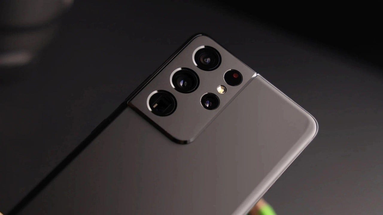 Samsung Galaxy S22 kullanıcıları için beklenen güncelleme geldi!