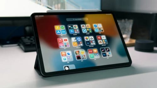 Apple Katlanabilir 20 inç iPad Modeli Üzerinde Çalışıyor