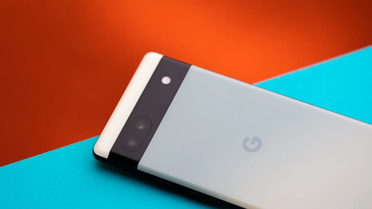 Google'ın Pixel 6A Modeli Alev Aldı