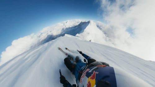 Polonyalı cesur adam, tüplü oksijen kullanmadan Everest Dağı'na tırmanıp kayakla inen ilk kişi oldu