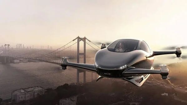 Türkiye'nin ilk uçan arabası AirCar ön siparişe açıldı: İşte fiyatı