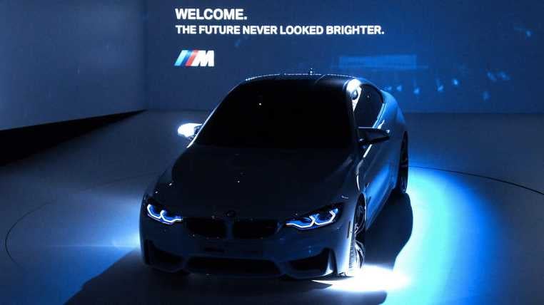 BMW M4 Concept Iconic Lights