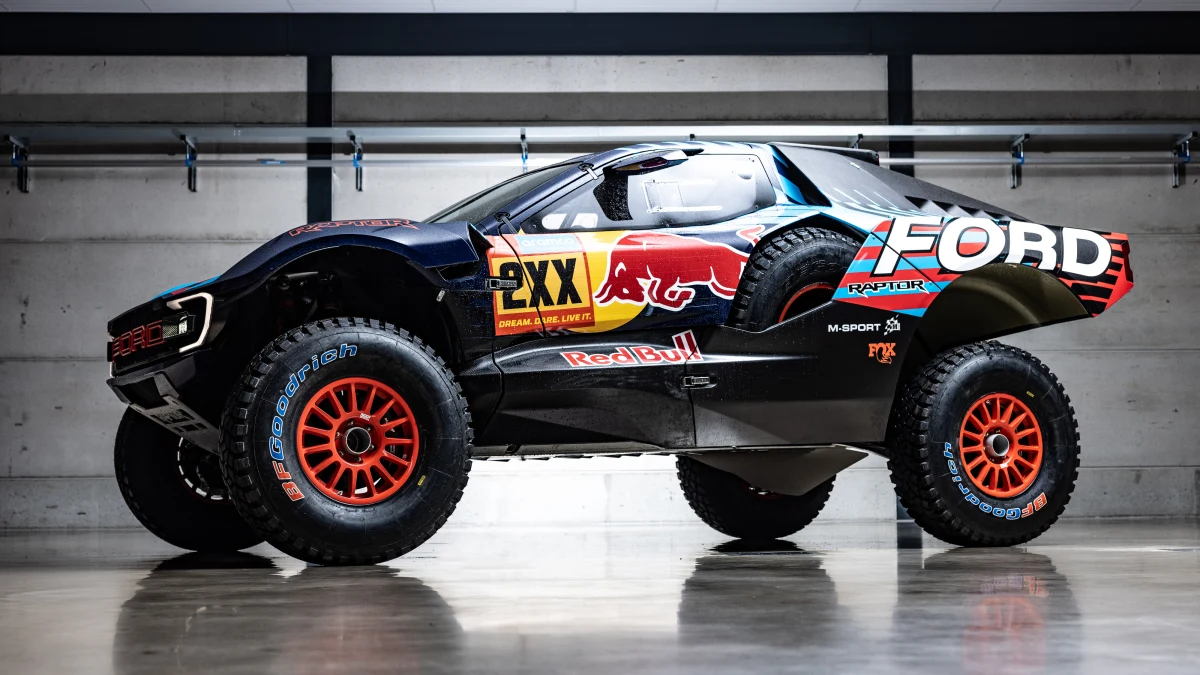 dakar-rallisinde-mucadele-edecek-ford-raptor-t1-ustun-ozellikleri-ile-tanitildi.webp