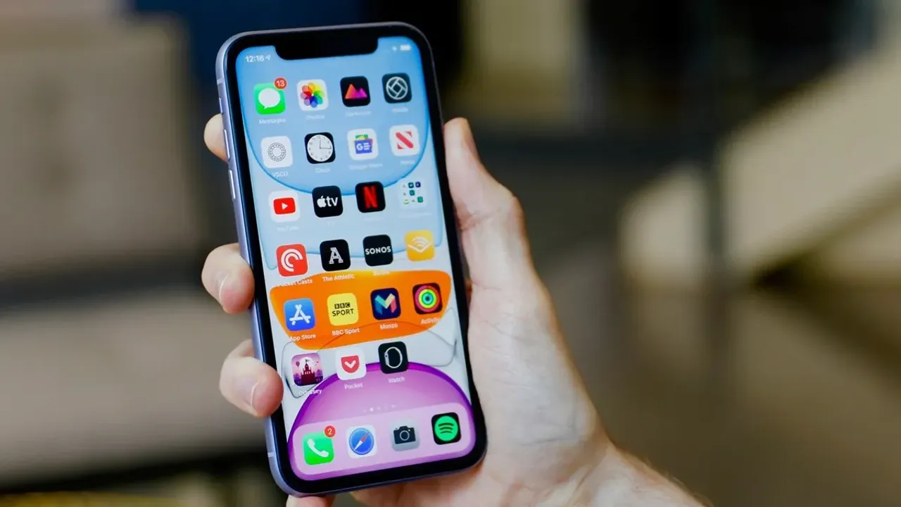 appledan-iphone-18-icin-samsung-ile-surpriz-ortaklik.webp