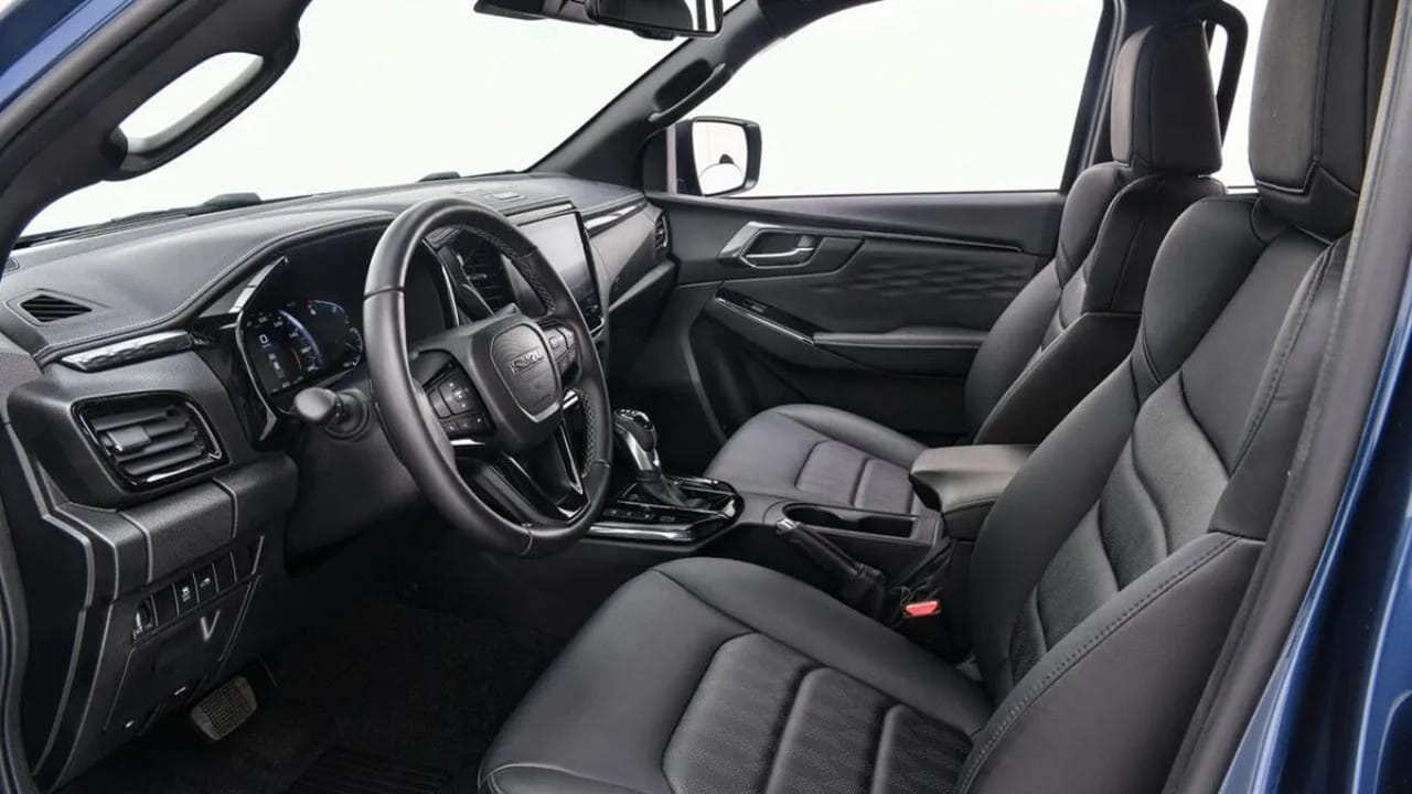 avrupanin-ilk-elektrikli-pikabi-isuzu-d-max-ev-tanitildi.jpg