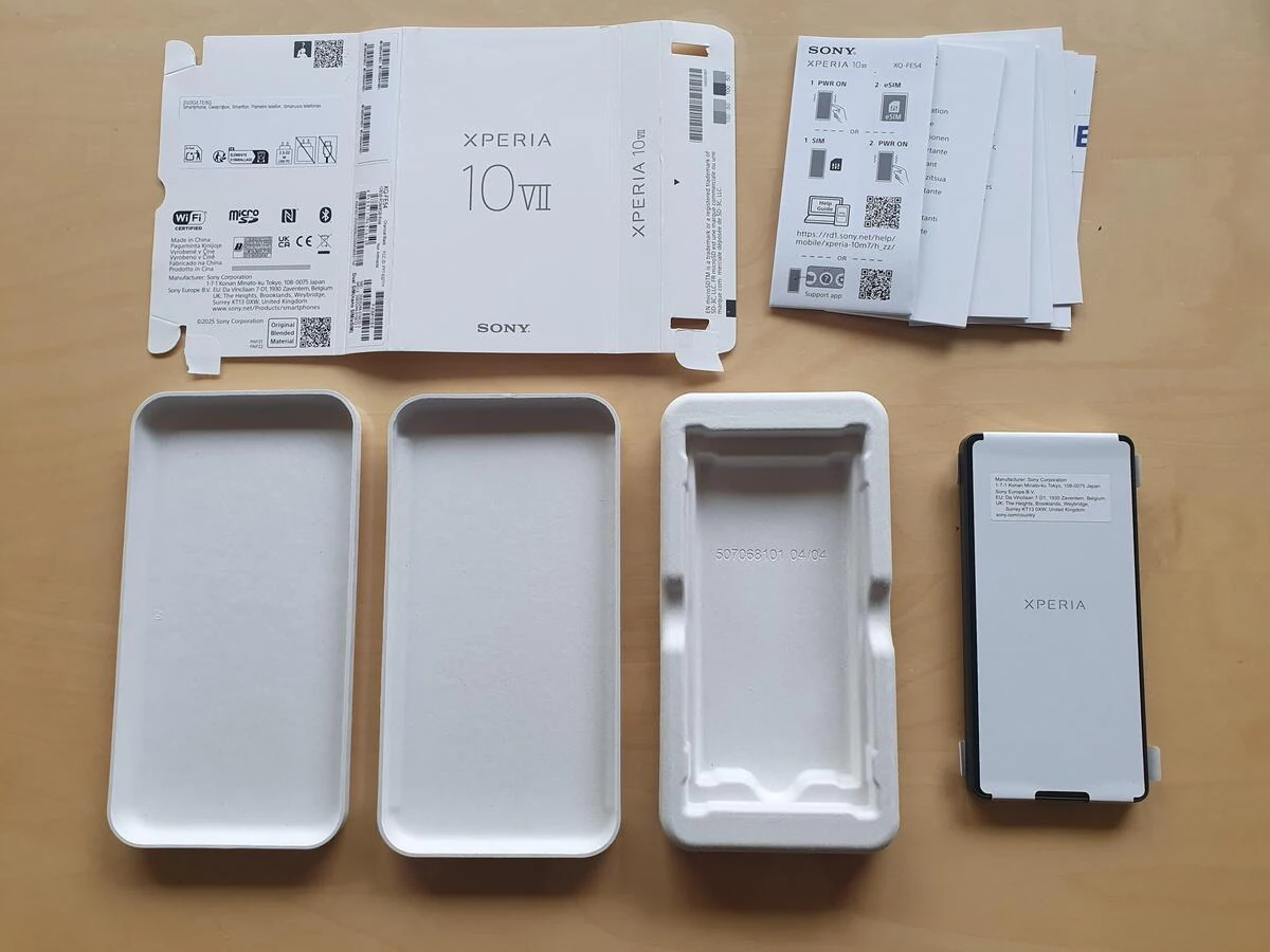 sony-xperia-10-vii-box-usb-cable-removal-1.webp
