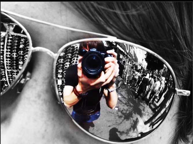 Sunglasses_monochrome_macro_reflections_ghazali_ali_2560x1920