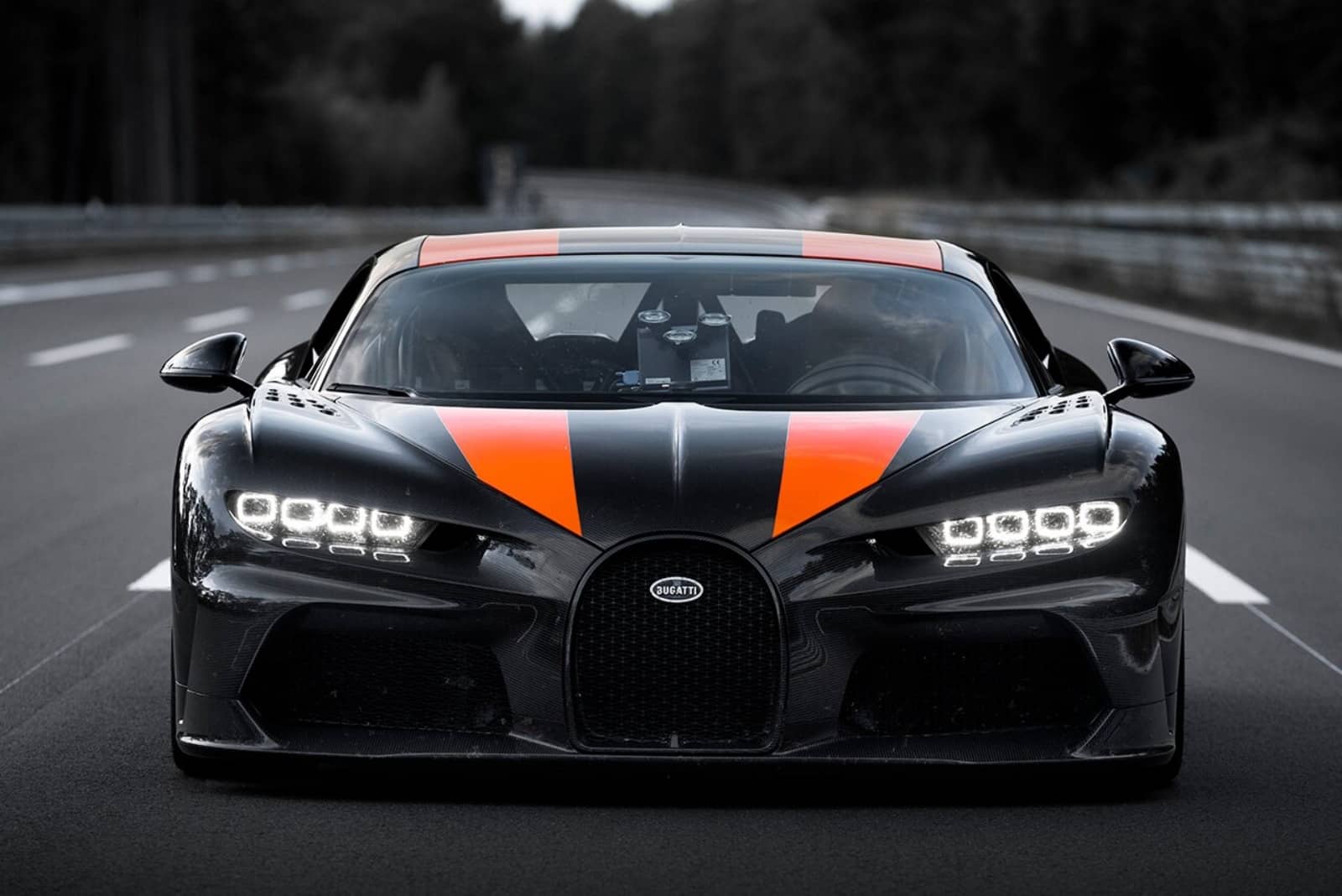 bugatti chiron ss 300+